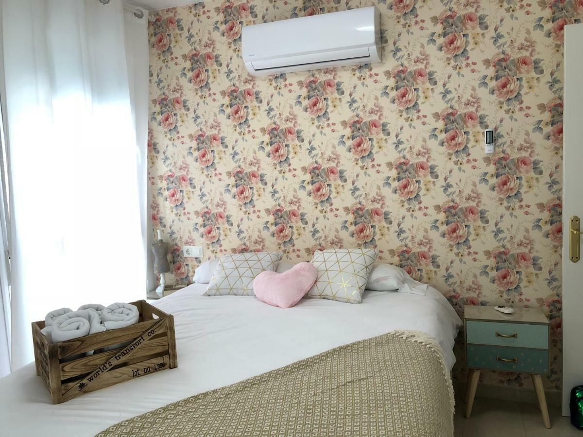 Sweet Pink Apartment Malaga Luaran gambar